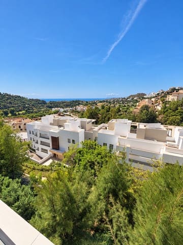 4 quarto Apartamento para arrendar em Los Arqueros - Puerto del Almendro, Benahavís com piscina garagem - 5 600 € (Ref: 10131085)