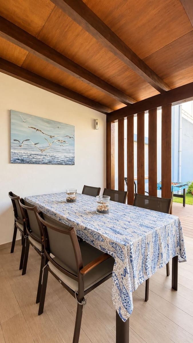 Maison de Ville de 3 chambres à louer à El Paraiso avec piscine garage - 4 200 € (Ref: 10131088)