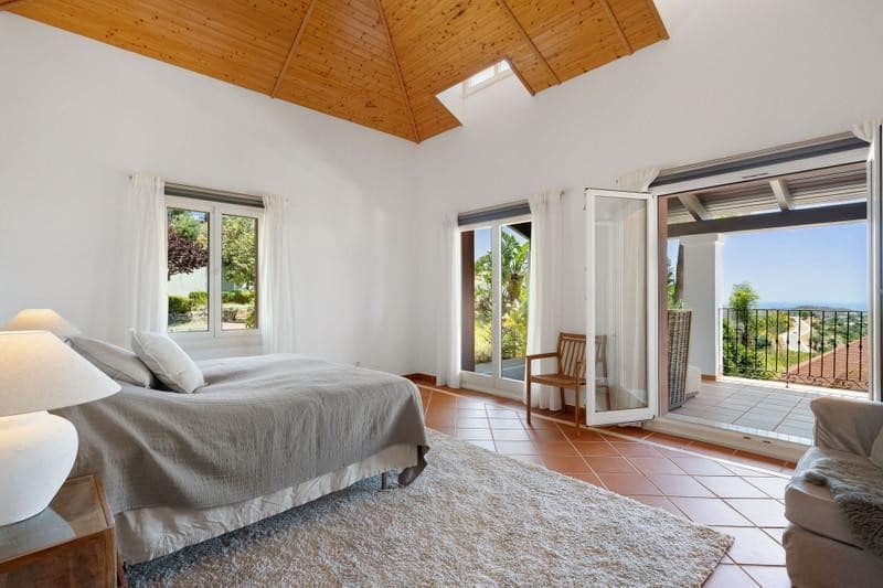 6 soveværelse Villa til leje i Benahavis med swimmingpool garage - € 9.500 (Ref: 10139046)