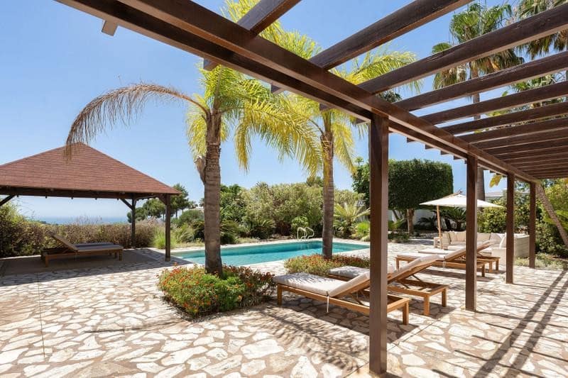 6 soveværelse Villa til leje i Benahavis med swimmingpool garage - € 9.500 (Ref: 10139046)