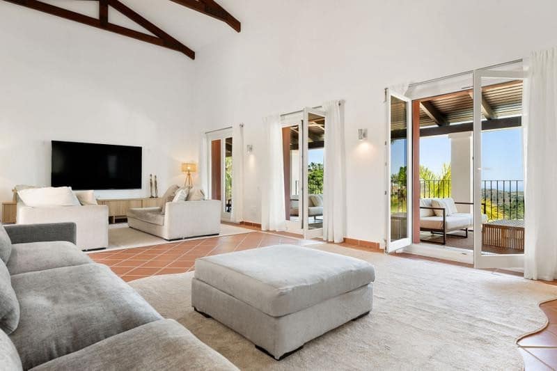 6 soveværelse Villa til leje i Benahavis med swimmingpool garage - € 9.500 (Ref: 10139046)