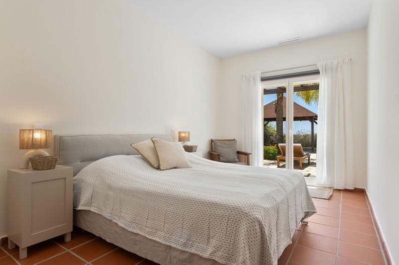 6 soveværelse Villa til leje i Benahavis med swimmingpool garage - € 9.500 (Ref: 10139046)