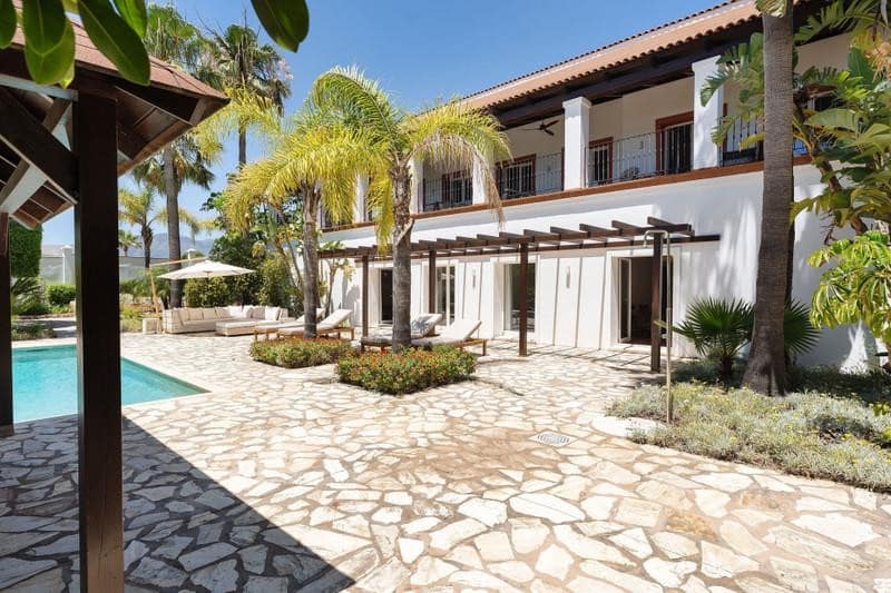6 soveværelse Villa til leje i Benahavis med swimmingpool garage - € 9.500 (Ref: 10139046)