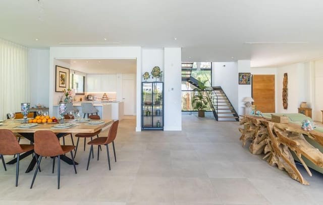 Villa/Maison de 5 chambres à louer à Cabopino - Artola, Marbella avec piscine garage - 12 500 € (Ref: 10139048)