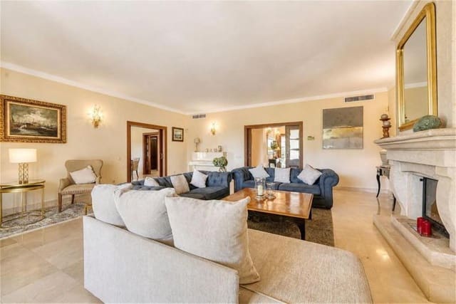 Villa/Maison de 7 chambres à louer à Costabella, Marbella avec piscine garage - 9 400 € (Ref: 10139049)