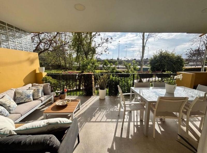 2 soveværelse Lejlighed til leje i Guadalmina med swimmingpool garage - € 2.000 (Ref: 10145715)