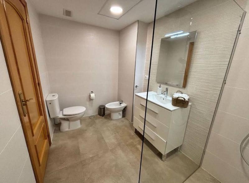 2 soveværelse Lejlighed til leje i Guadalmina med swimmingpool garage - € 2.000 (Ref: 10145715)