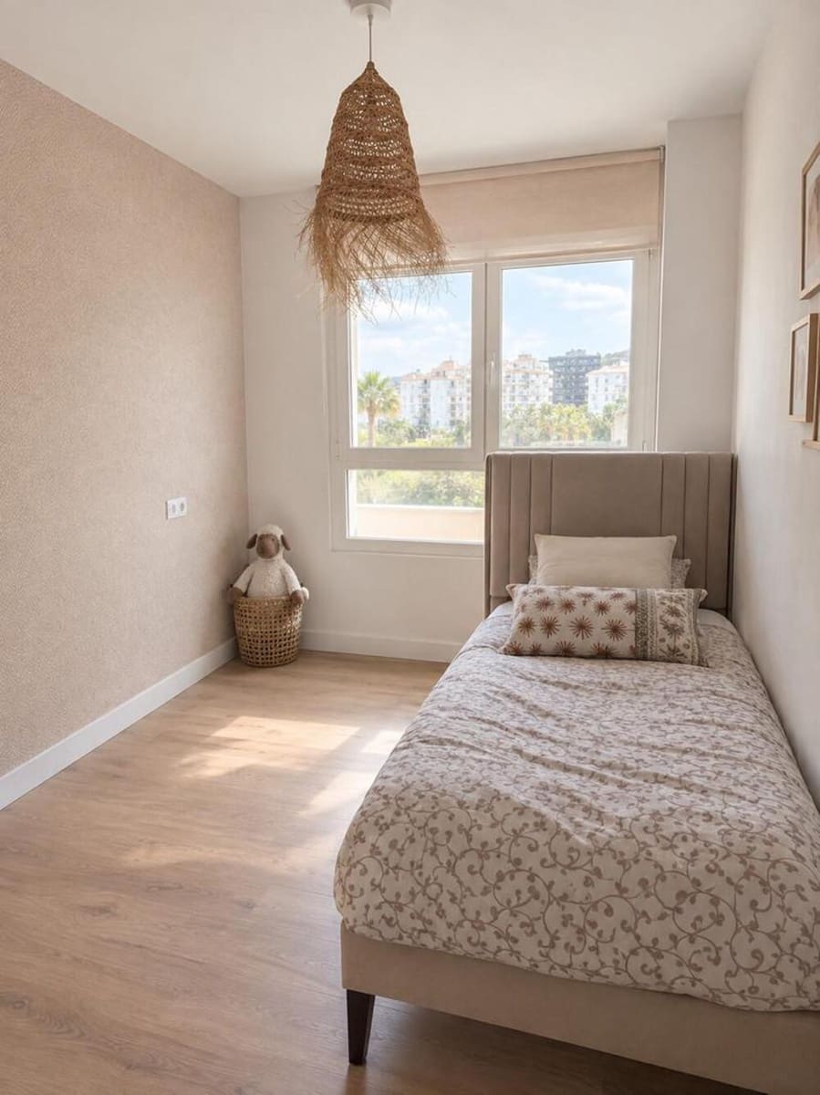 3 quarto Apartamento para arrendar em Marbella com piscina garagem - 2 700 € (Ref: 10145716)