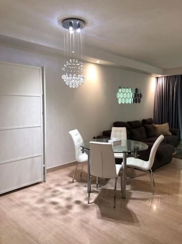 3 soveværelse Lejlighed til leje i Nueva Andalucía Centro, Marbella med swimmingpool garage - € 3.700 (Ref: 10145717)