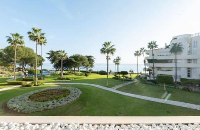2 sovrum Lägenhet att hyra i Guadalmansa, Estepona med pool garage - 5 000 € (Ref: 10148264)
