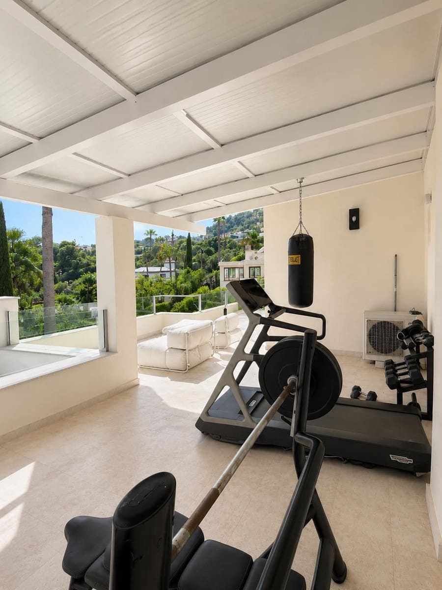4 sypialnia Willa do wynajęcia w Marbella z basenem garażem - 12 000 € (Ref: 10148265)