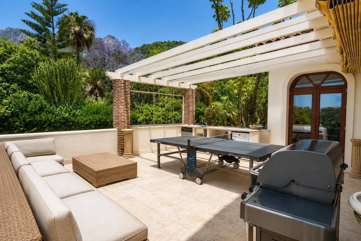 4 sypialnia Willa do wynajęcia w Marbella z basenem garażem - 12 000 € (Ref: 10148265)