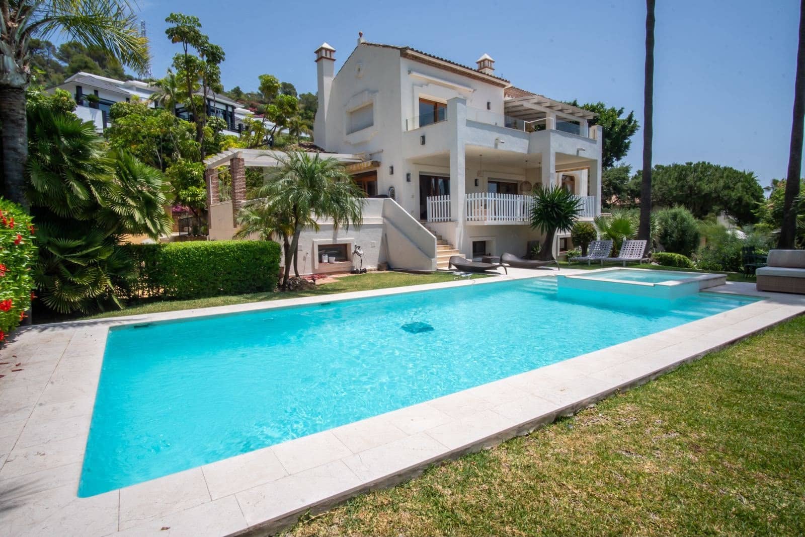 4 sypialnia Willa do wynajęcia w Marbella z basenem garażem - 12 000 € (Ref: 10148265)