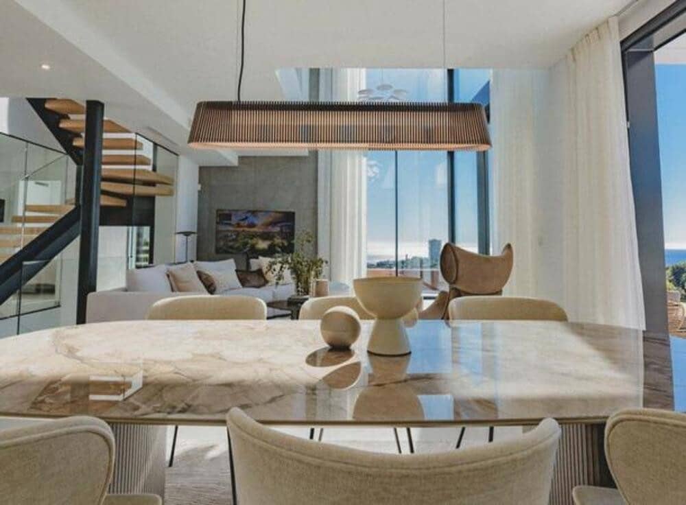 Pareado de 4 habitaciones en Marbella en venta con piscina garaje - 1.890.000 € (Ref: 10148266)