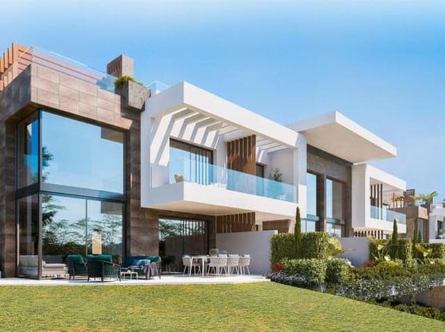 Pareado de 4 habitaciones en Río Real, Marbella en venta con piscina garaje - 1.890.000 € (Ref: 10148266)