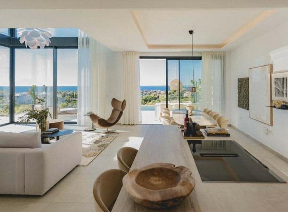 Pareado de 4 habitaciones en Marbella en venta con piscina garaje - 1.890.000 € (Ref: 10148266)