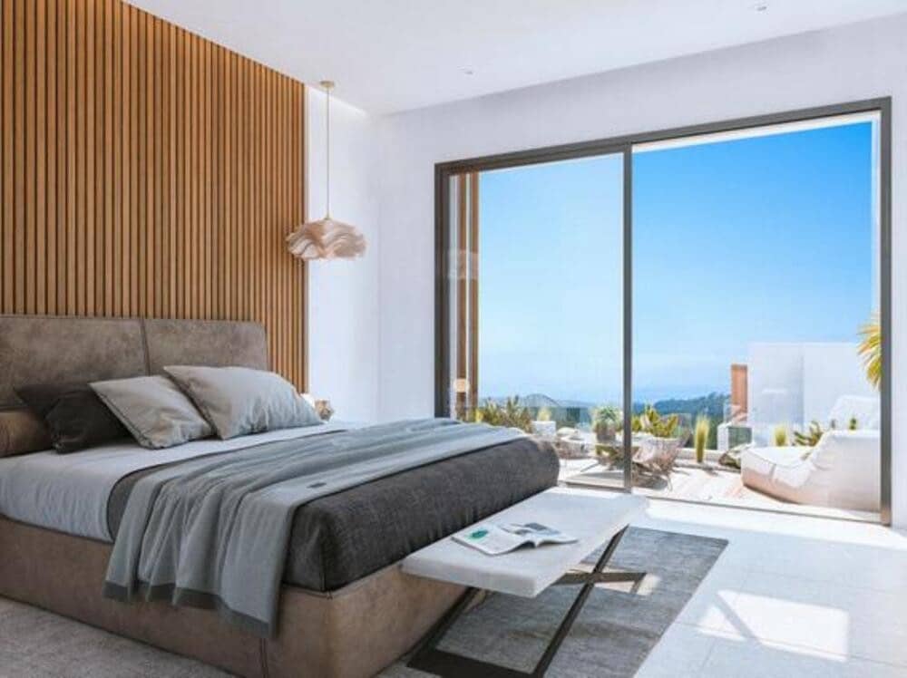 Pareado de 4 habitaciones en Marbella en venta con piscina garaje - 1.890.000 € (Ref: 10148266)