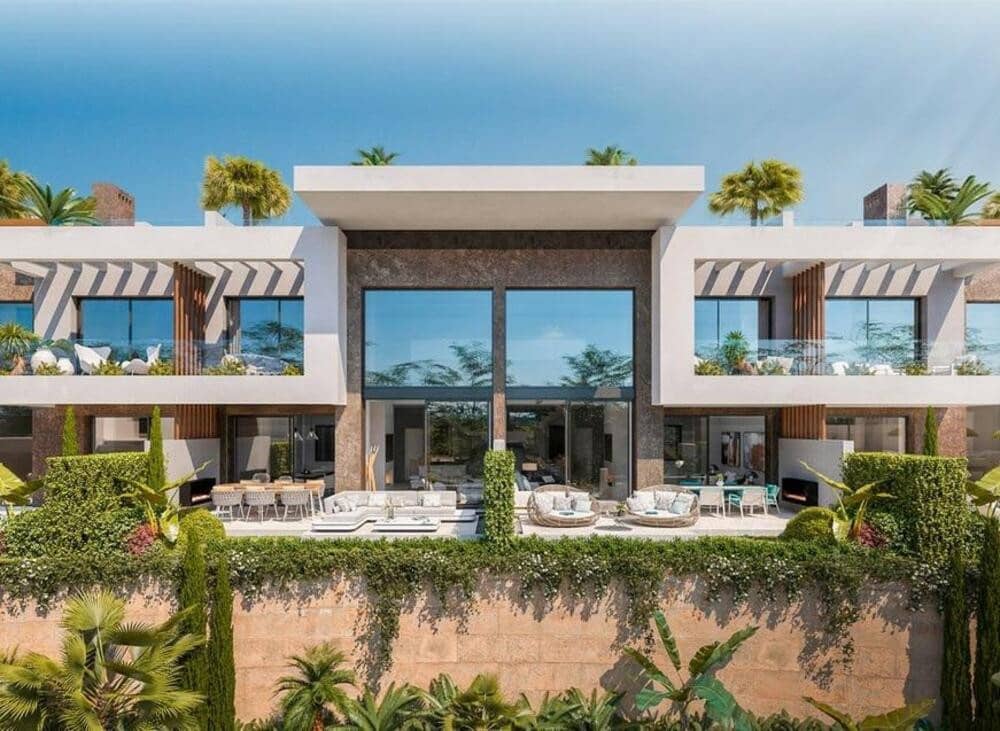 Pareado de 4 habitaciones en Marbella en venta con piscina garaje - 1.890.000 € (Ref: 10148266)