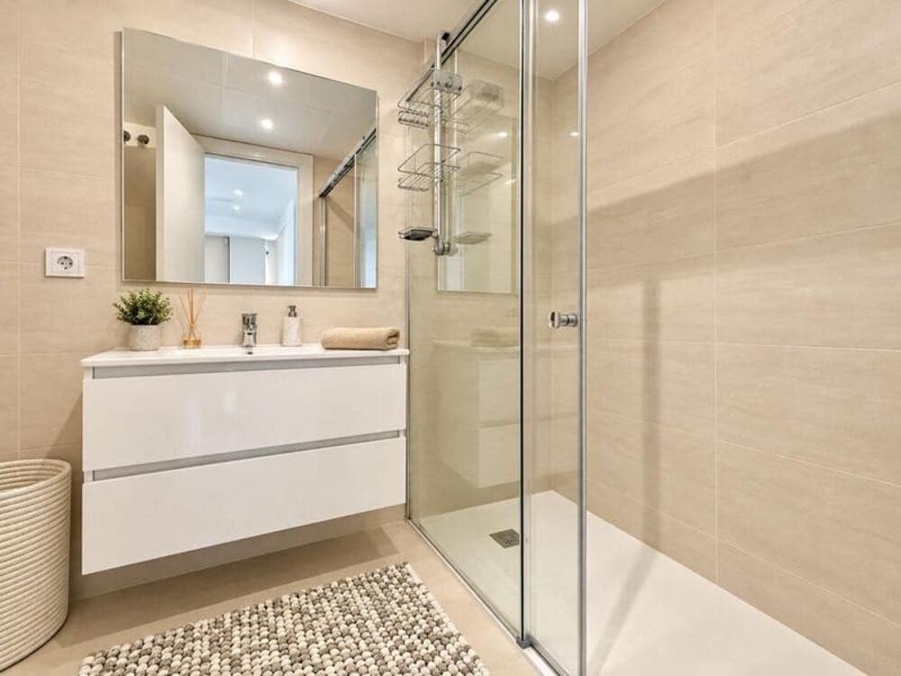 2 camera da letto Attico da affittare in New Golden Mile con piscina garage - 2.000 € (Rif: 10153288)