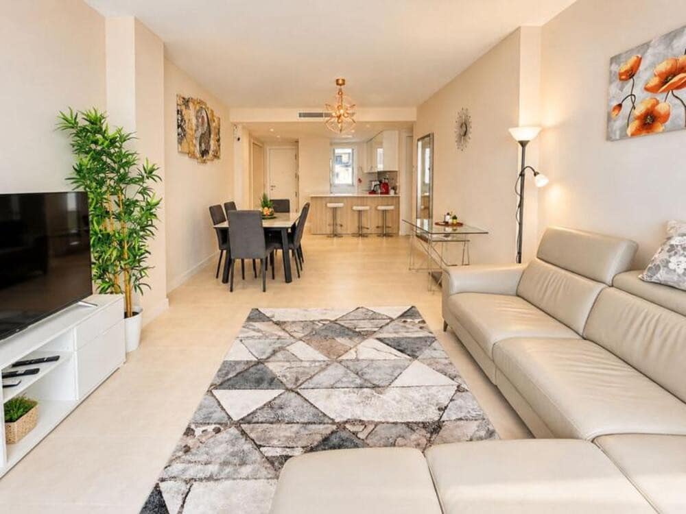 2 camera da letto Attico da affittare in New Golden Mile con piscina garage - 2.000 € (Rif: 10153288)