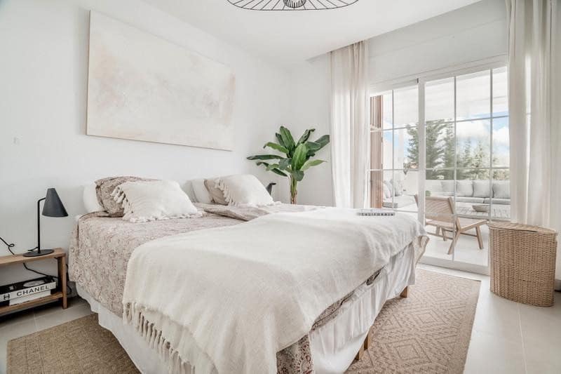 3 soverom Leilighet til leie i Marbella med svømmebasseng garasje - € 3 200 (Ref: 10154533)