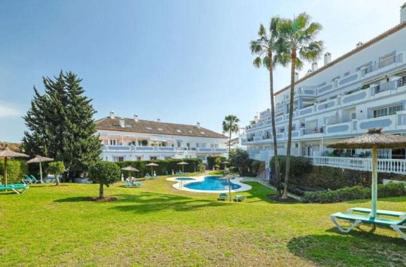 3 soverom Leilighet til leie i Marbella med svømmebasseng garasje - € 3 200 (Ref: 10154533)