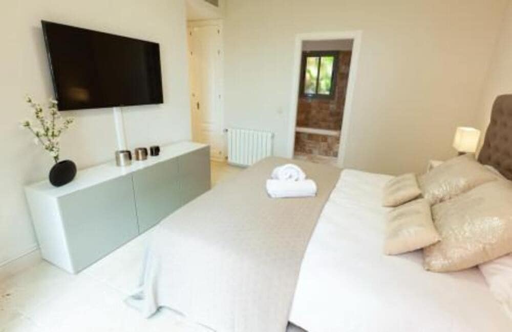 3 chambre Appartement à vendre à Benahavis avec piscine garage - 850 000 € (Ref: 10154534)