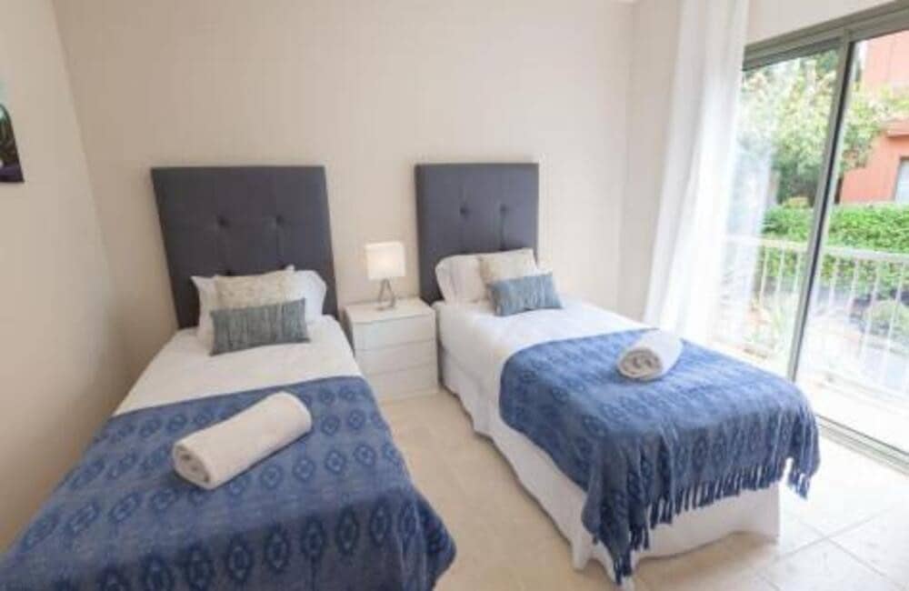 3 Zimmer Apartment zu vermieten in Benahavis mit Pool Garage - 3.500 € (Ref: 10154535)
