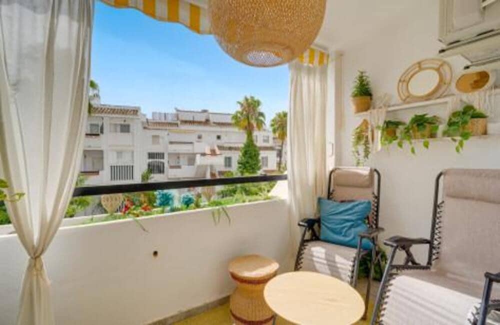 2 sovrum Lägenhet till salu i Riviera del Sol med pool - 299 000 € (Ref: 10154537)