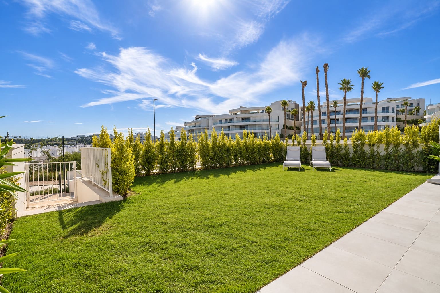 2 quarto Apartamento para arrendar em Mijas Costa com piscina garagem - 2 900 € (Ref: 10157154)