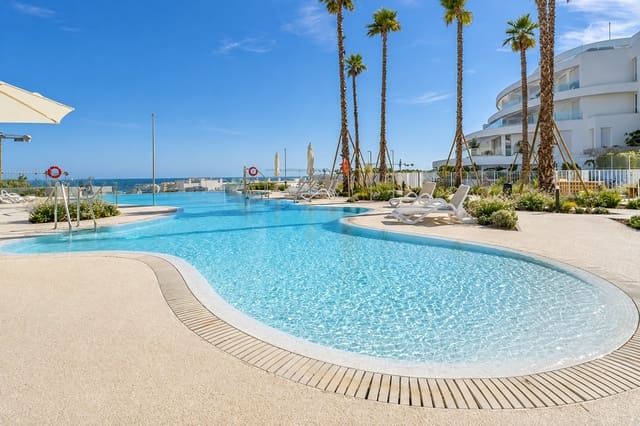 Apartamento de 2 habitaciones en La Cala de Mijas, Mijas en alquiler con piscina garaje - 2.900 € (Ref: 10157154)