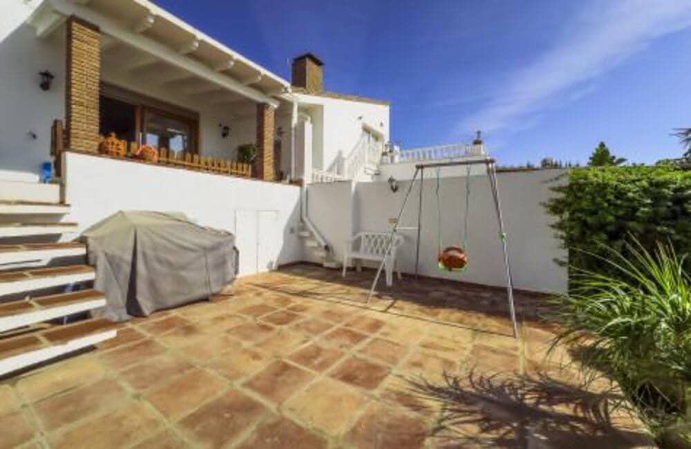 3 soveværelse Semi-Rækkehus til salg i Bahia Dorada med swimmingpool garage - € 599.000 (Ref: 10160866)