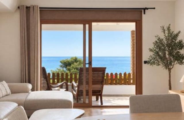 3 soveværelse Semi-Rækkehus til salg i Bahía Dorada, Estepona med swimmingpool garage - € 599.000 (Ref: 10160866)