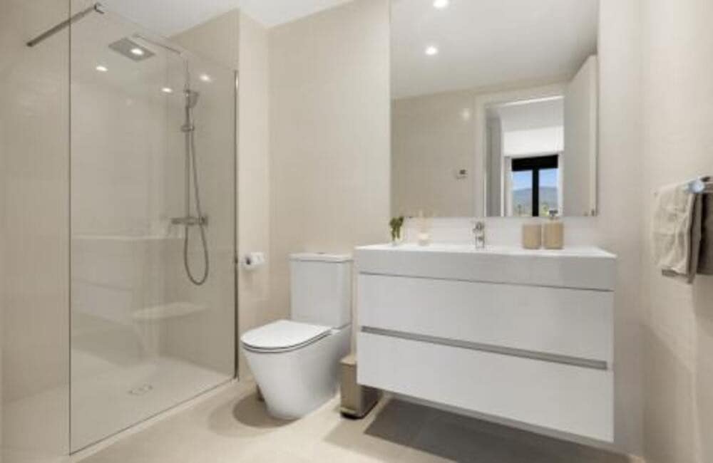 3 sypialnia Apartament do wynajęcia w New Golden Mile z basenem garażem - 3 600 € (Ref: 10160867)