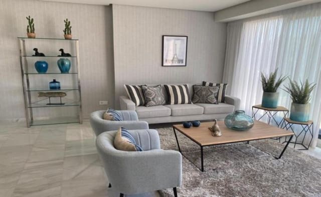3 quarto Apartamento para arrendar em Torrecilla - La Cañada, Marbella com piscina garagem - 3 300 € (Ref: 10160868)
