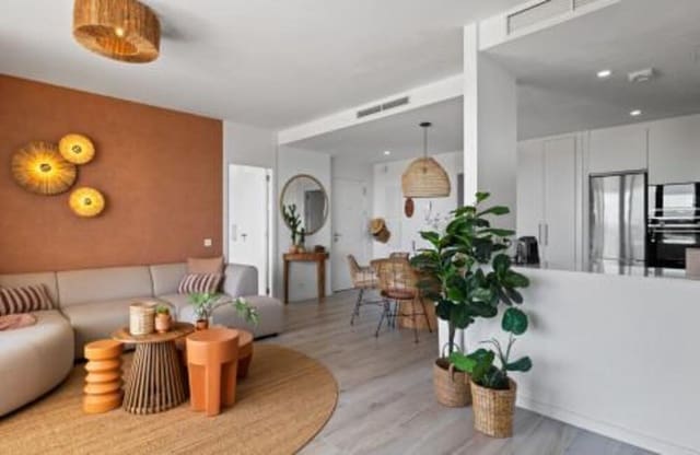 3 slaapkamer Appartement te huur in Cancelada, Estepona met zwembad garage - € 2.900 (Ref: 10160869)