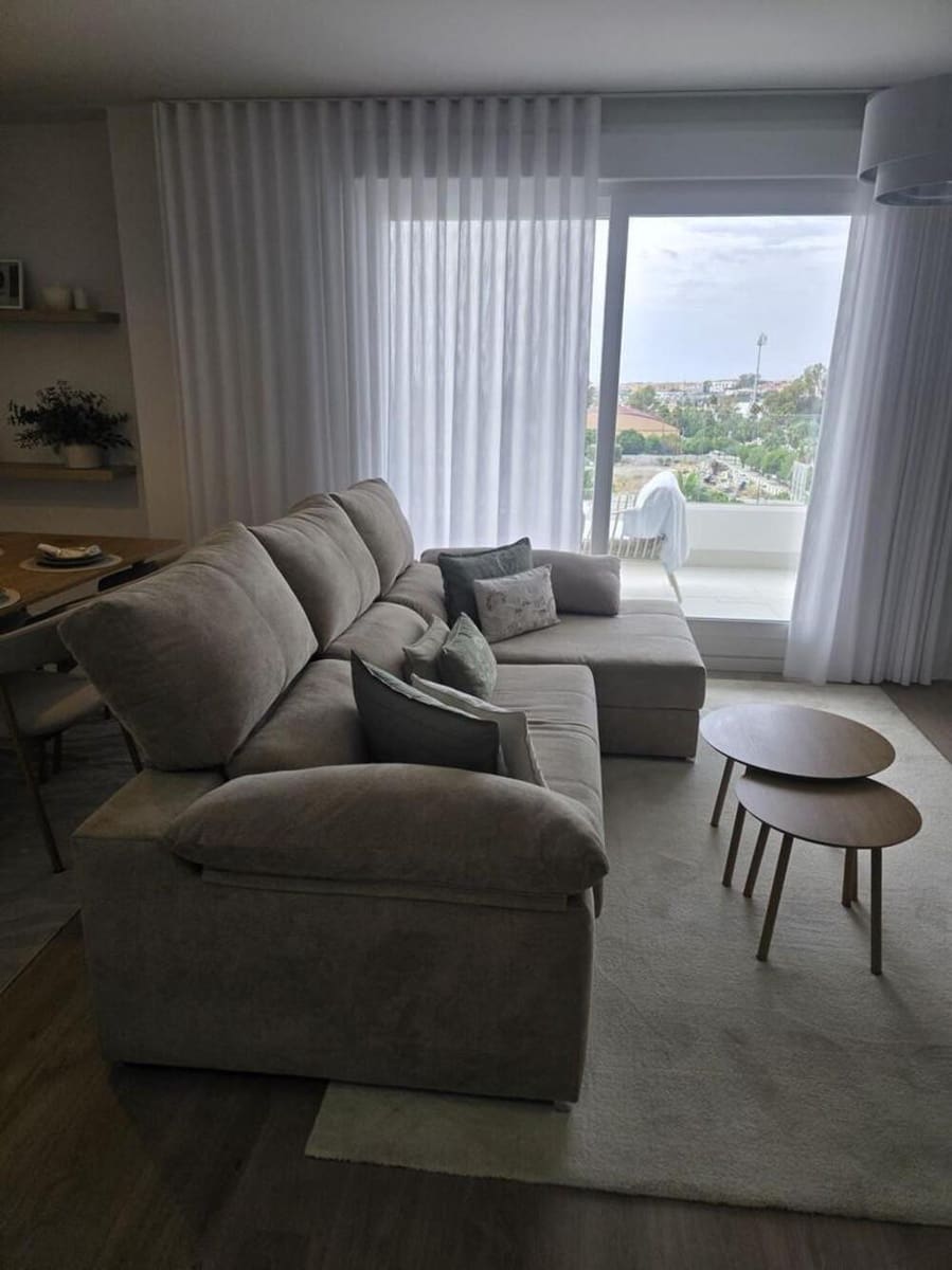 3 soverom Leilighet til leie i Marbella med svømmebasseng garasje - € 2 500 (Ref: 10160872)
