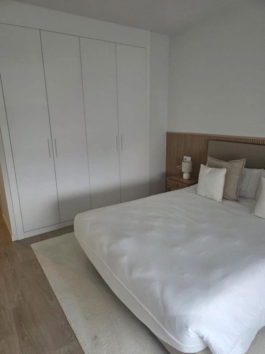 3 soverom Leilighet til leie i Marbella med svømmebasseng garasje - € 2 500 (Ref: 10160872)