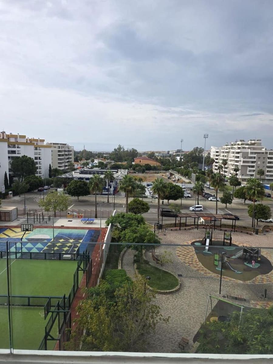3 soverom Leilighet til leie i Marbella med svømmebasseng garasje - € 2 500 (Ref: 10160872)