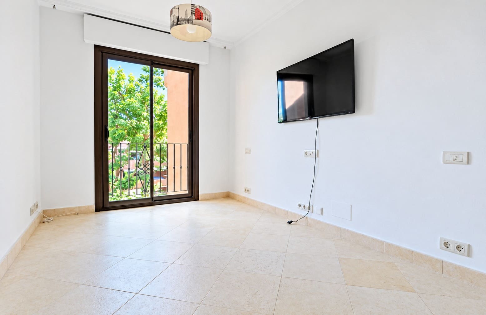 4 slaapkamer Penthouse te huur in Atalaya-Isdabe met zwembad garage - € 4.200 (Ref: 10164068)