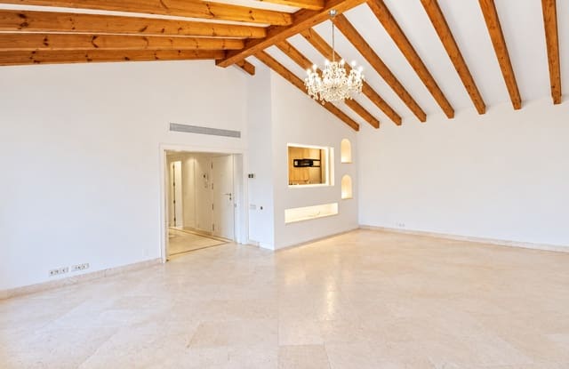 4 slaapkamer Penthouse te huur in Atalaya-Isdabe, Estepona met zwembad garage - € 4.200 (Ref: 10164068)