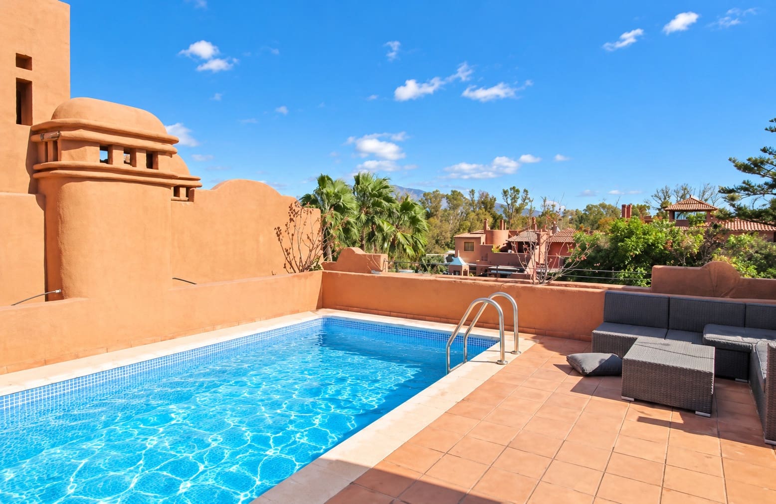 4 slaapkamer Penthouse te huur in Atalaya-Isdabe met zwembad garage - € 4.200 (Ref: 10164068)