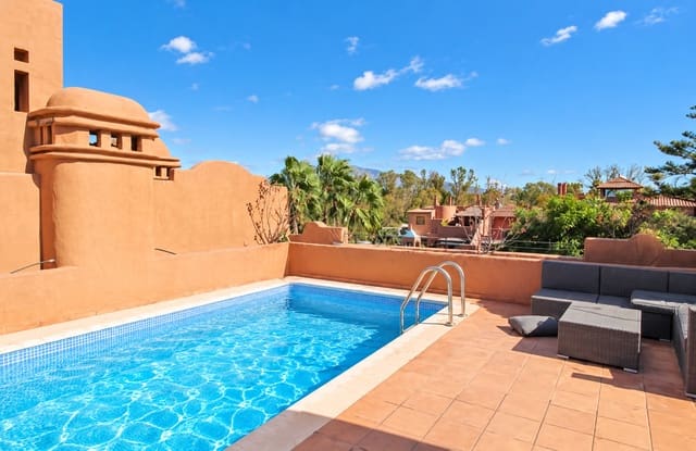 4 slaapkamer Penthouse te huur in Atalaya-Isdabe, Estepona met zwembad garage - € 4.200 (Ref: 10164068)