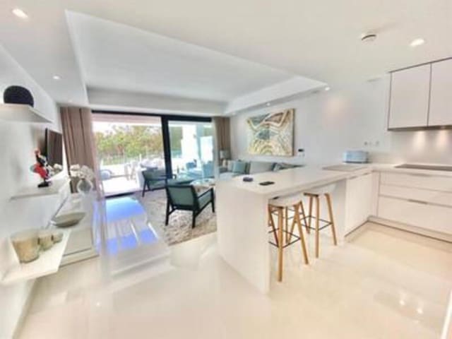 2 slaapkamer Appartement te huur in La Alquería, Estepona met zwembad garage - € 3.500 (Ref: 10164072)