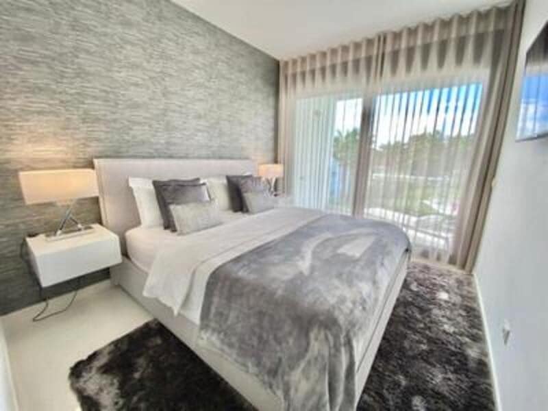 2 slaapkamer Appartement te huur in Estepona met zwembad garage - € 3.500 (Ref: 10164072)