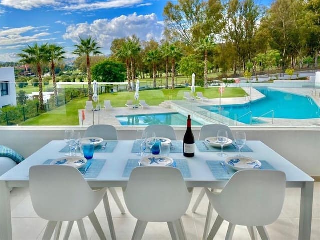 2 slaapkamer Appartement te huur in La Alquería, Estepona met zwembad garage - € 3.500 (Ref: 10164072)