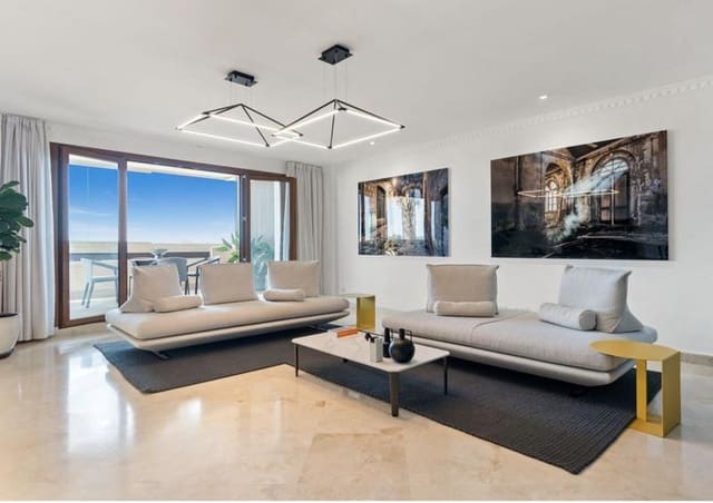 Apartamento de 3 habitaciones en El Paraiso, Estepona en alquiler con piscina garaje - 3.500 € (Ref: 10164073)