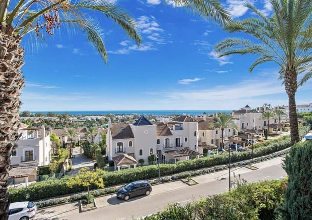 Apartamento de 3 habitaciones en El Paraiso, Estepona en alquiler con piscina garaje - 3.500 € (Ref: 10164073)