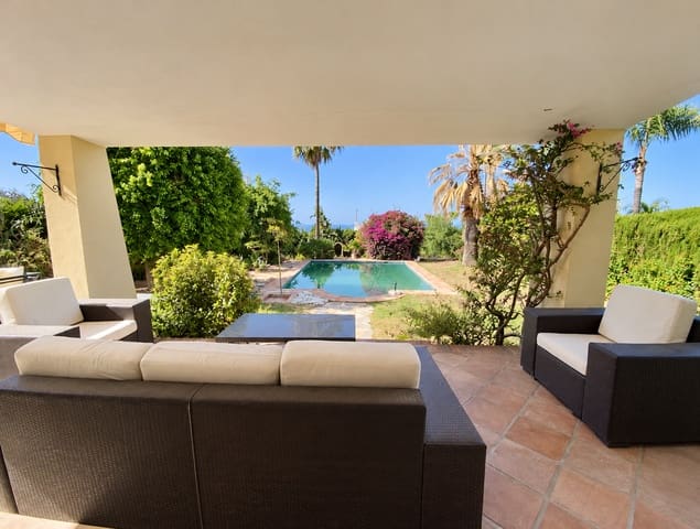3 sypialnia Willa na sprzedaż w Las Lomas, Estepona z basenem garażem - 995 000 € (Ref: 10164074)