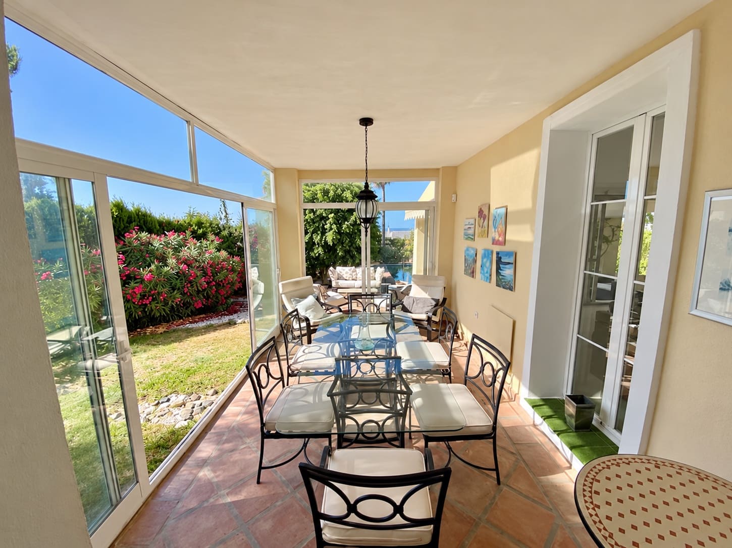 3 bedroom Villa for sale in Estepona with pool garage - € 995,000 (Ref: 10164074)